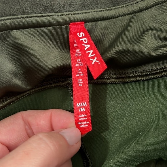 Spanx High Rise Faux Suede Leggings In Olive Green Size M - Picture 5 of 8